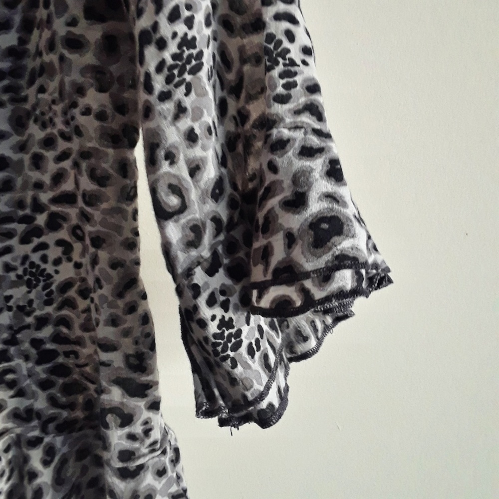 Mark and Spencer Leopard Ruffle Blouse - Picture 5 of 8